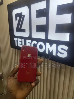 Apple iPhone XR 64 GB Red