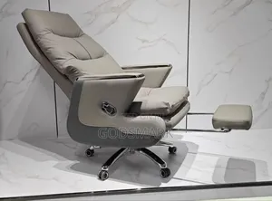Executive Office Chair Swivel With Ottoman.