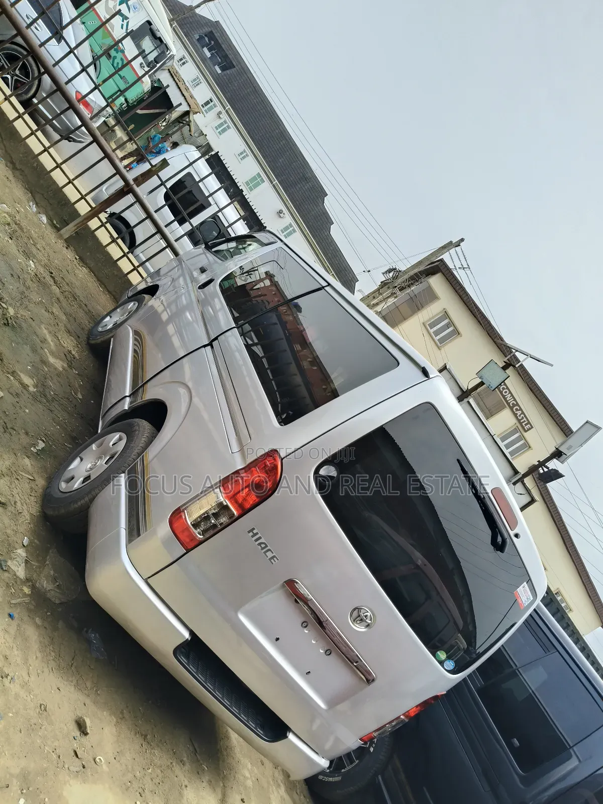 Toyota HiAce 2012 Silver
