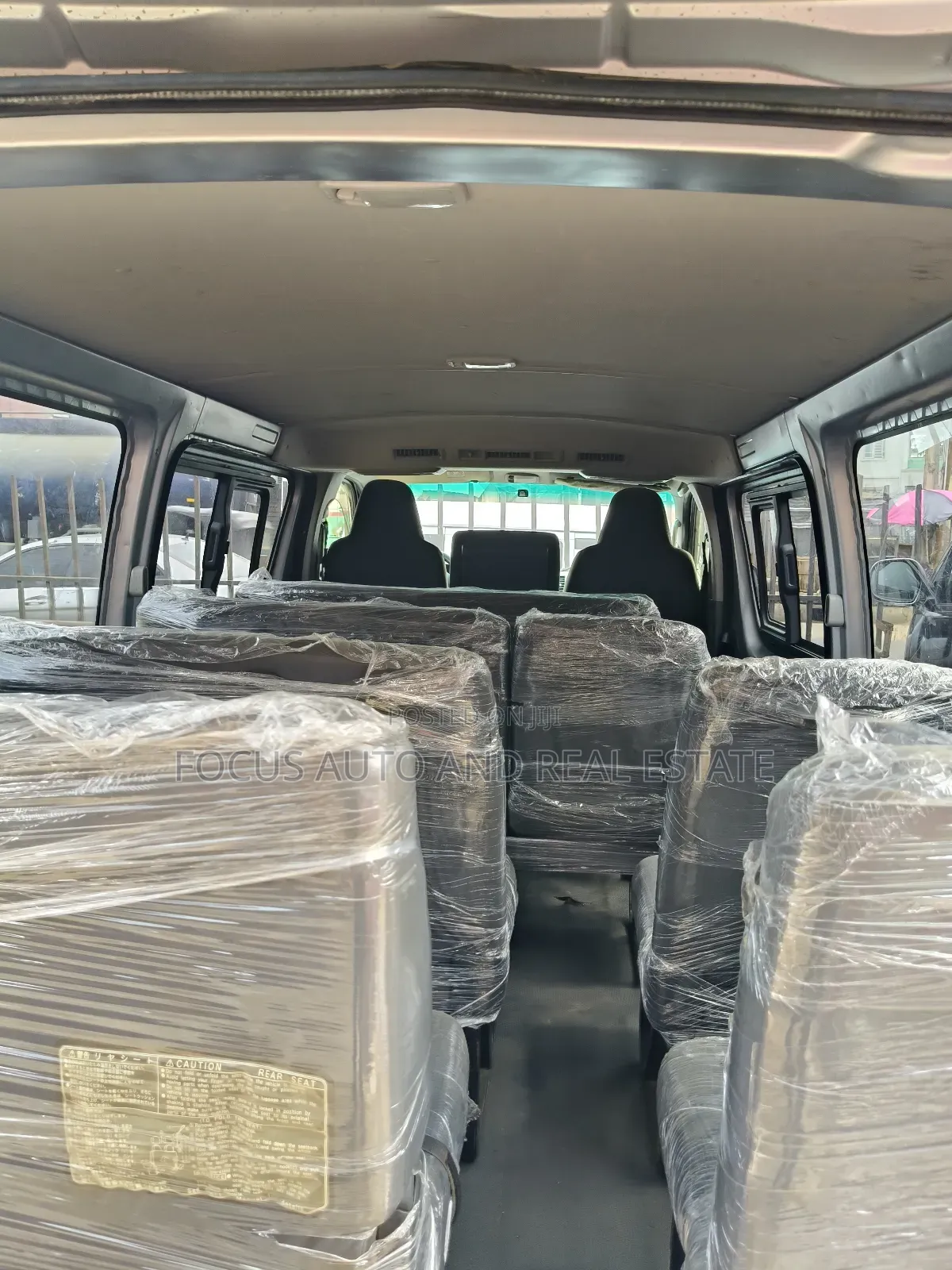 Toyota HiAce 2012 Silver