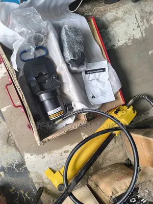 Photo - Hydraulic Crimping/Cable Lugging Tools/Machine (Up to 630mm)