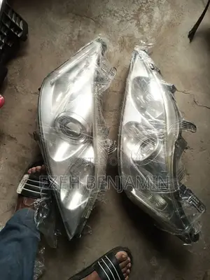 Headlights ES350 2008