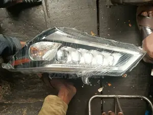 Headlights Acura MDX 2018
