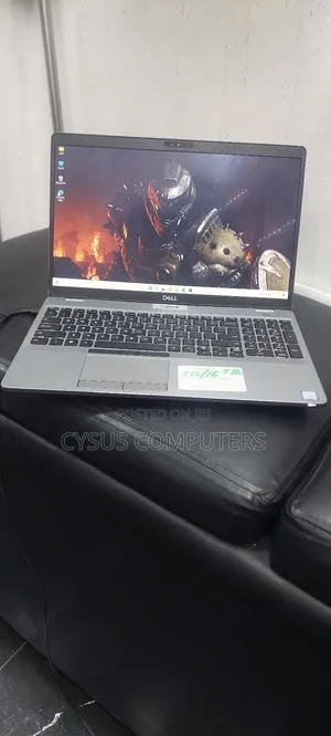 Photo - Laptop Dell Precision 3541 16GB Intel Core I7 SSD 512GB