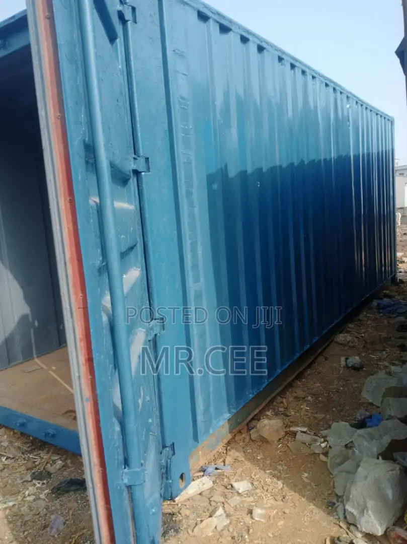 20 Ft Shipping Containers