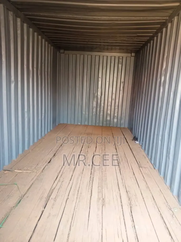 20 Ft Shipping Containers