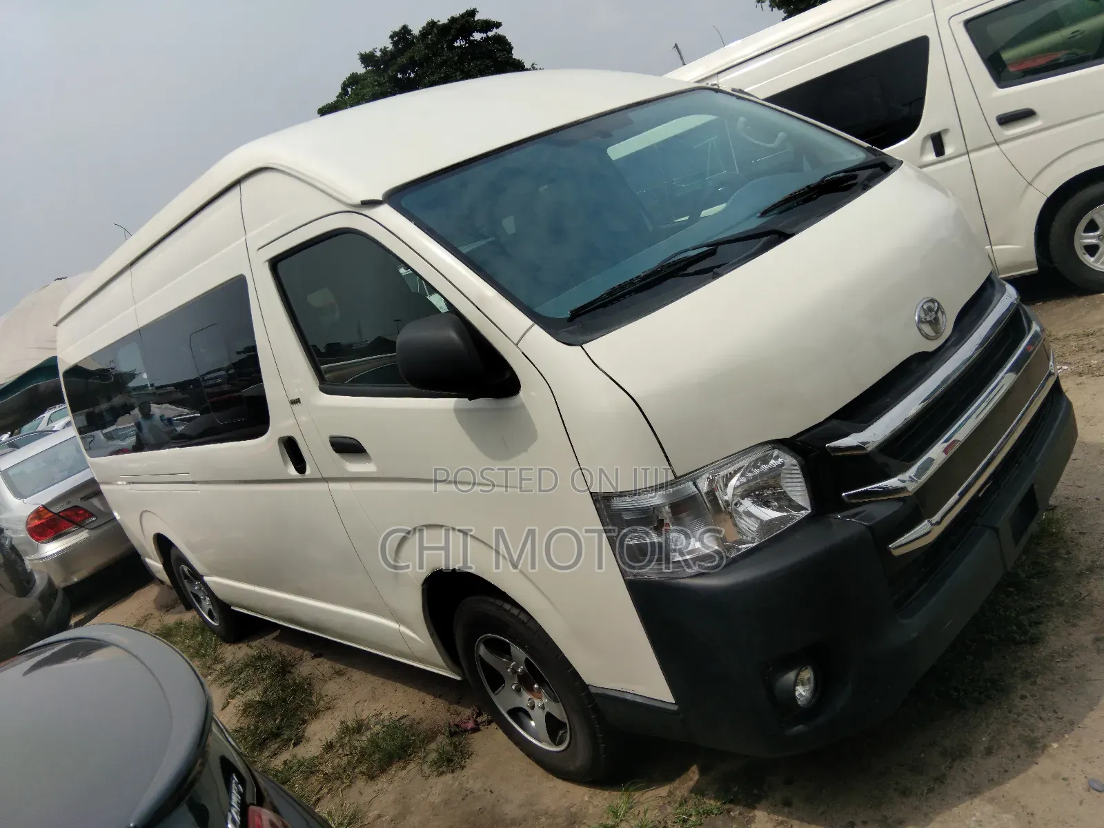 Toyota HiAce 2018 White
