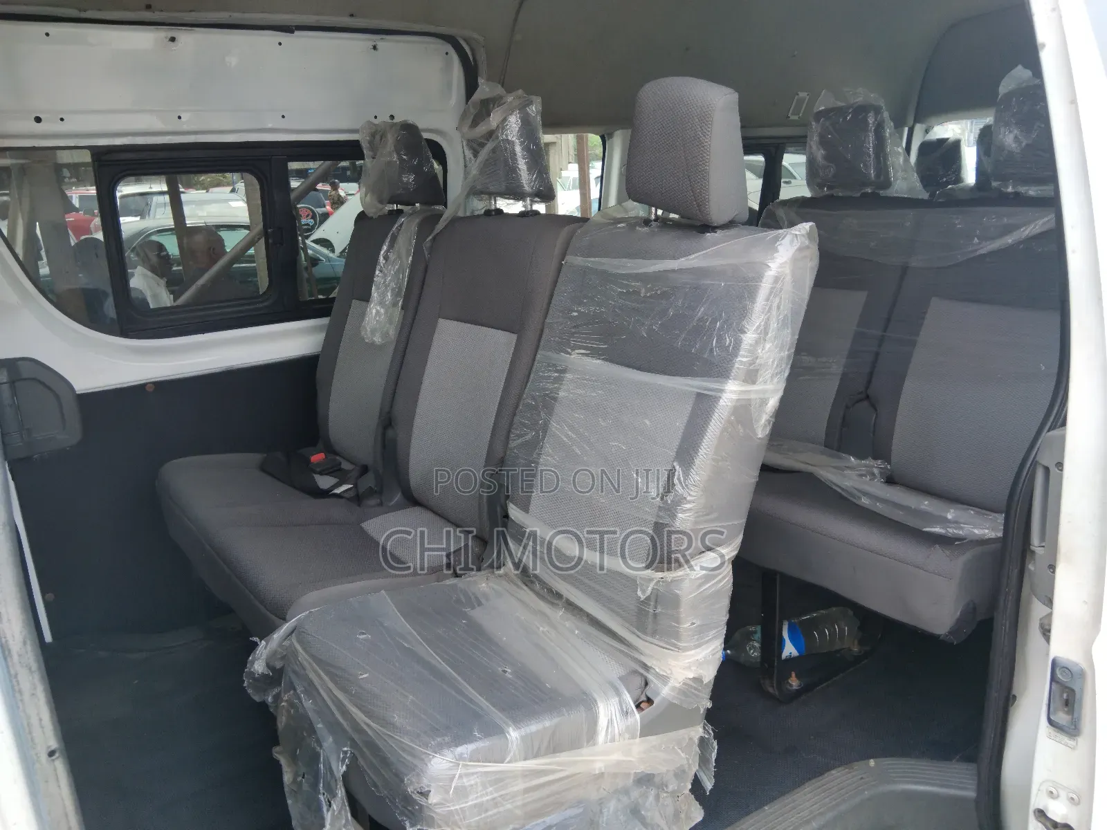 Toyota HiAce 2018 White
