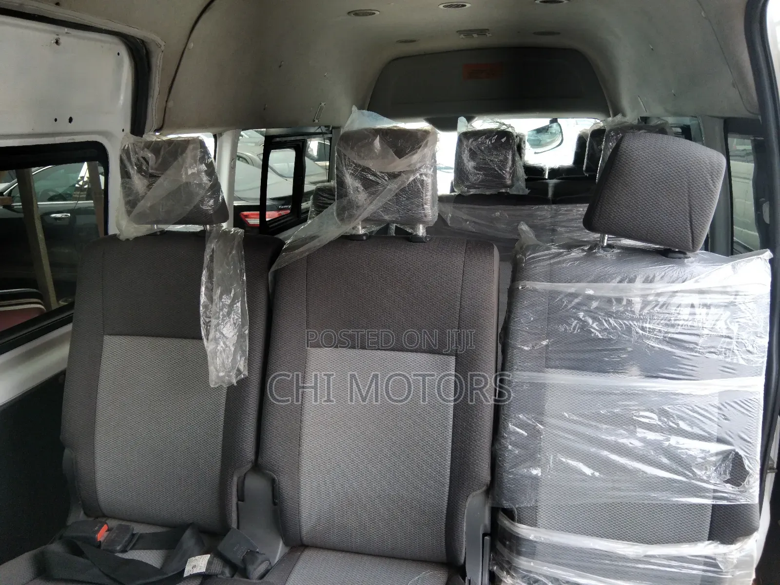 Toyota HiAce 2018 White