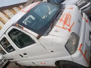 Suzuki Every 2006 White