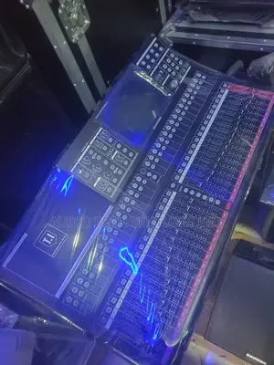 Ti Professional Audio Digital Mixer 32ch