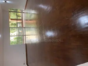 Floor and Wood Polish
