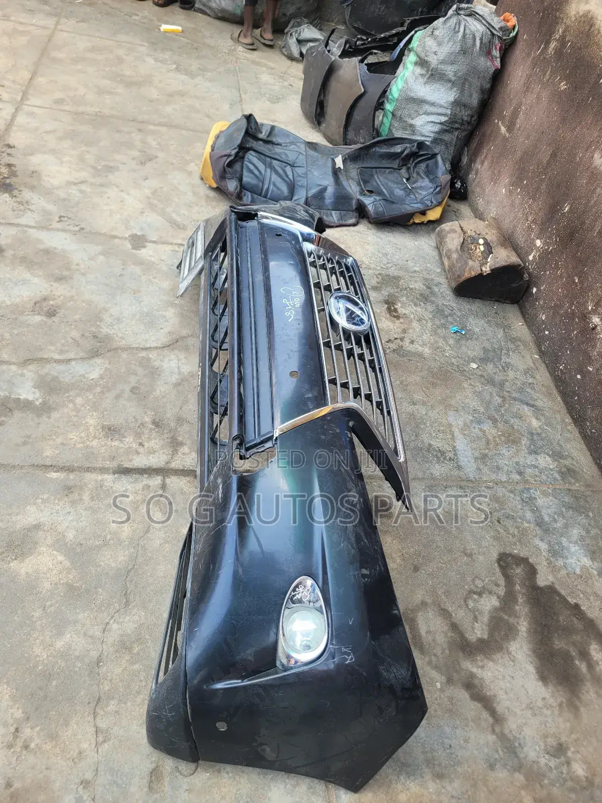 Complete Front Bumper Rx350 2013