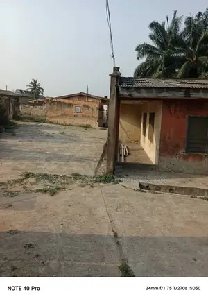 3bdrm Block of Flats in Leo, Akure for sale