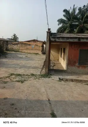 3bdrm Block of Flats in Leo, Akure for sale