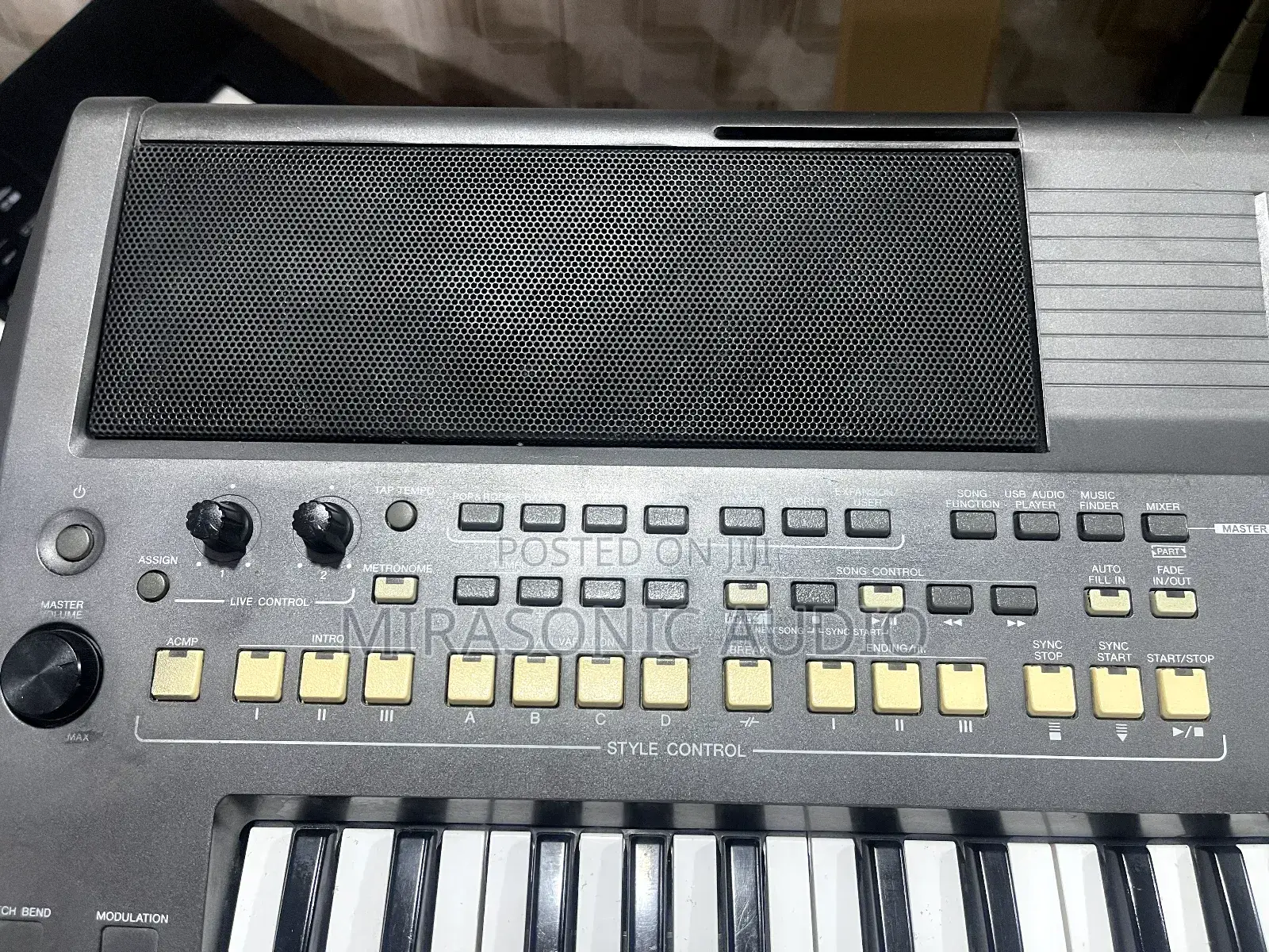 Yamaha S670 Very Clean Keyboard