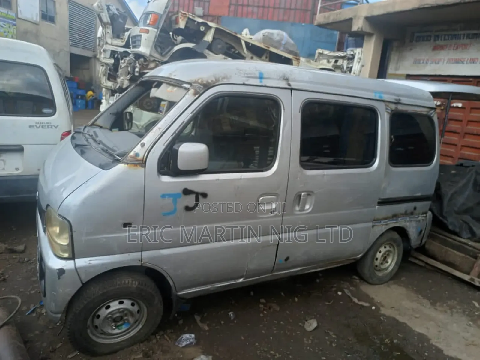 Suzuki APV Minibus 2005 Silver