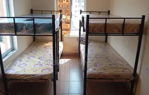 Bunk Bed for Visitor's Room (3*6 Feet) Detachable.