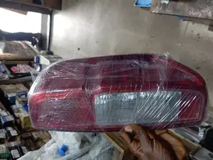 Rearlight Nissan Frontier 2005 Model