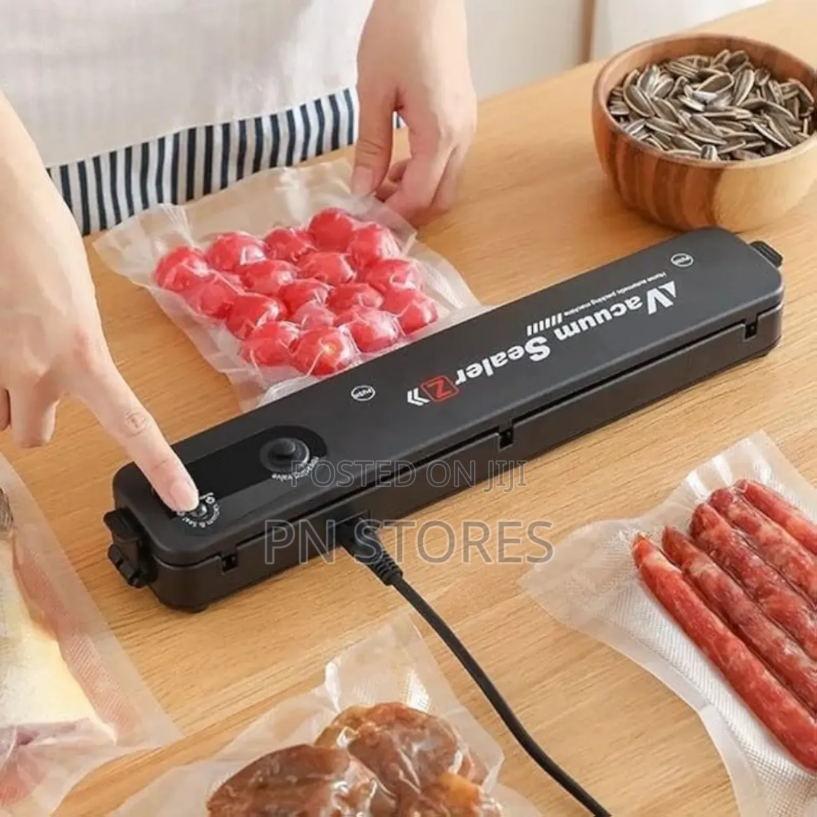 Vacuum Sealer Machine With Extra Nylon