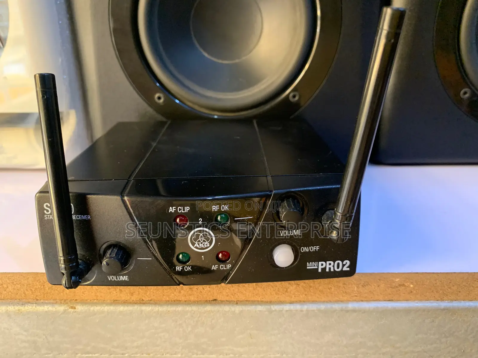Quality AKG SR40 Mini Pro2 Wireless Microphones