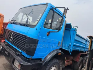 2527 Benz Tipper Truck 10 Tyres Foreign Used
