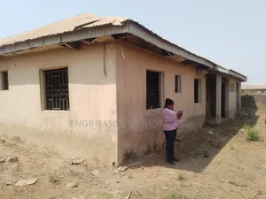 4bdrm Apartment In Alao Farm, Ilorin South For Sale