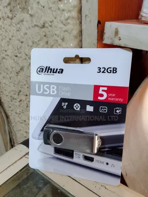 Photo - Alhua 32GB USB Flashdrive