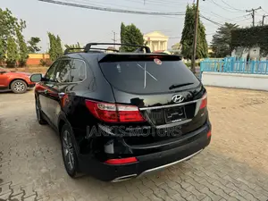 Hyundai Santa Fe 2015 Black