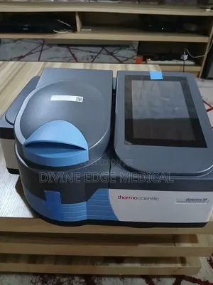 Uv/Vis Double Beam Spectrophotometer