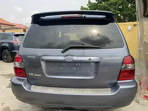Toyota Highlander 2004 Blue