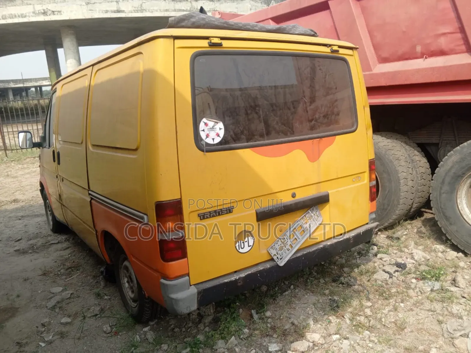 Ford Transit 1998 Yellow