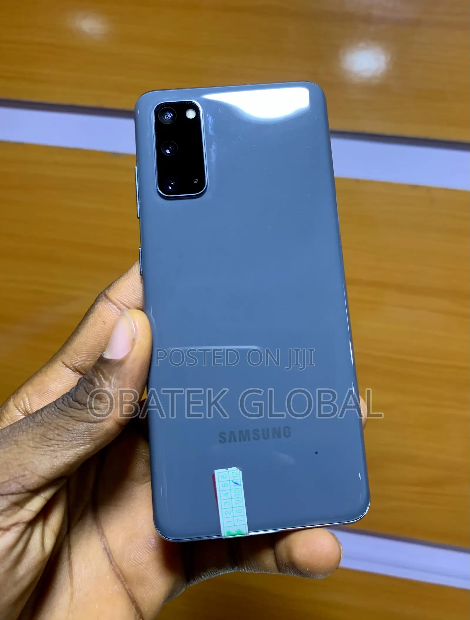 Samsung Galaxy S20 128 GB Gray
