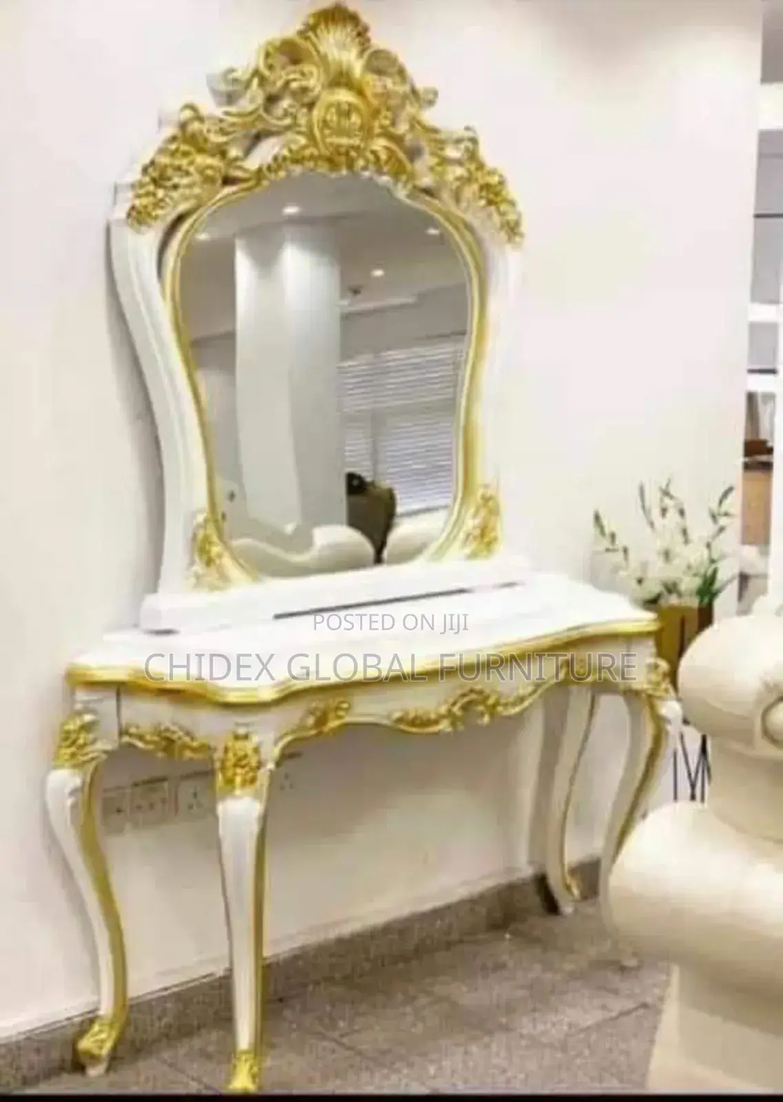 Royal Console Mirror