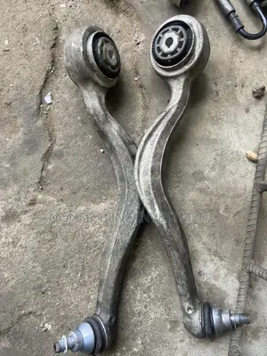 Set Of Lower Arms 4matic Glc, C300 (W205)E 350 (W213)