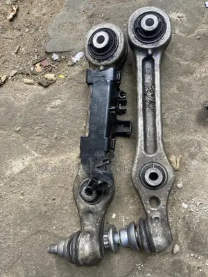 Set Of Lower Arms 4matic Glc, C300 (W205)E 350 (W213)