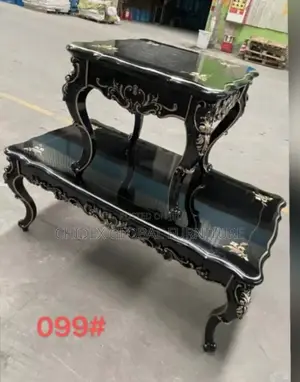 Wooden Royal Center Table and Stools
