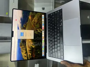 Laptop Apple MacBook Pro 2021 M1 16GB Apple M1 Pro SSD 512GB