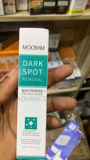Photo - Mooyan Dark Spot Corrector Cream