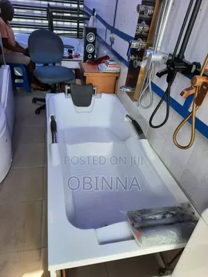 White Executive Panel Bath