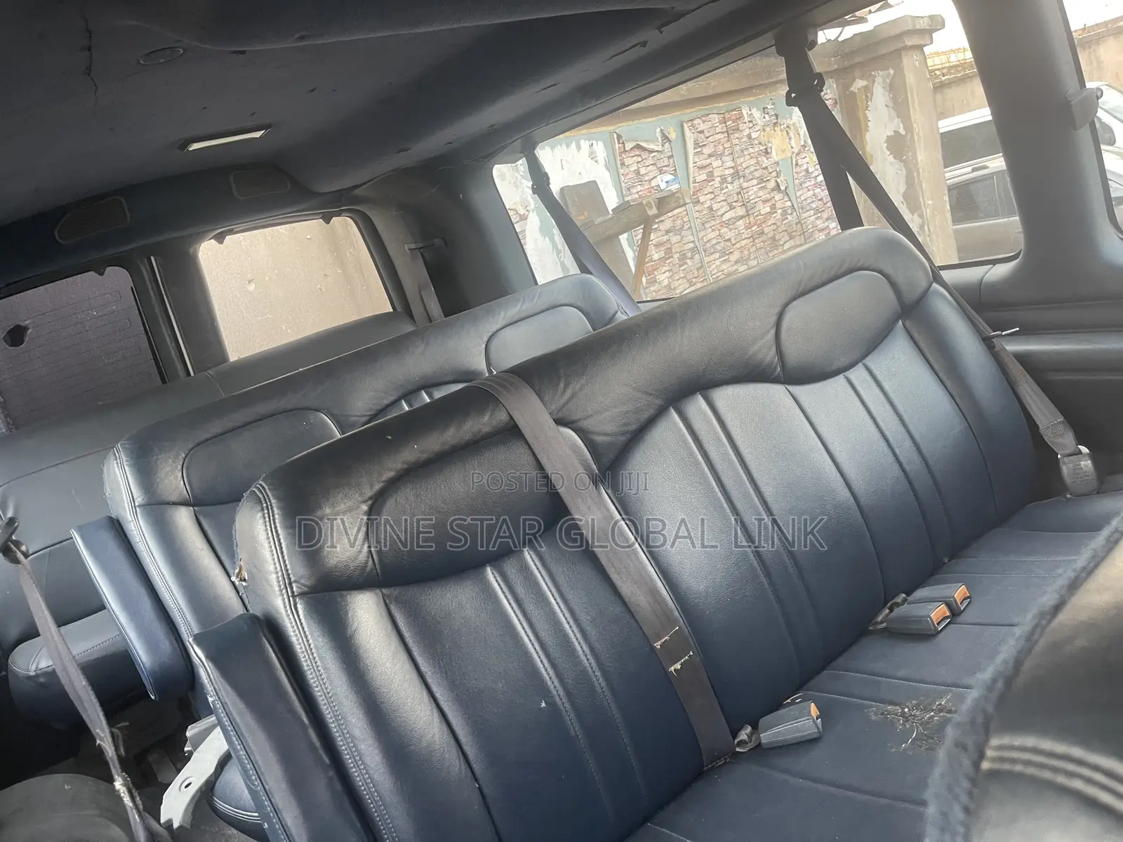 Ford E350 2005 White