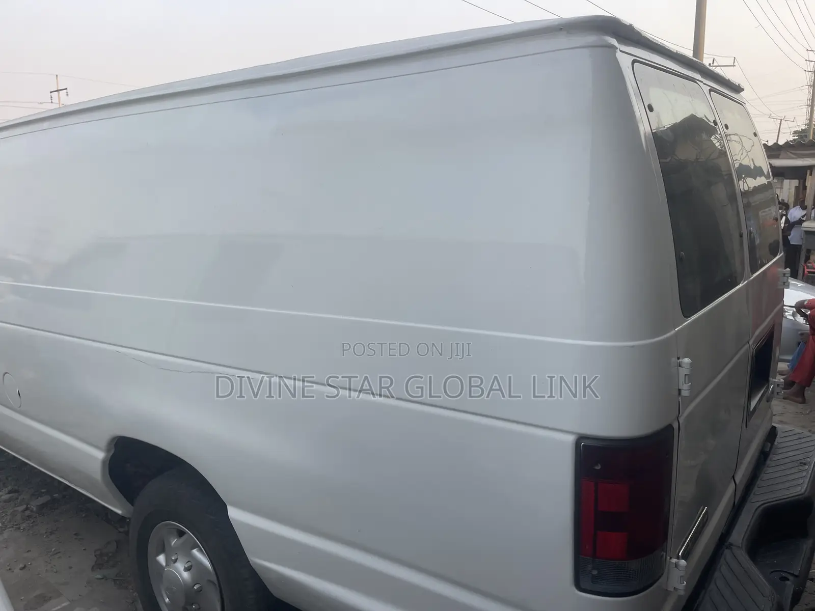 Ford E350 2004 White