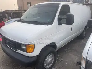 Ford E350 2004 White