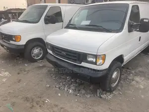 Ford E350 2004 White