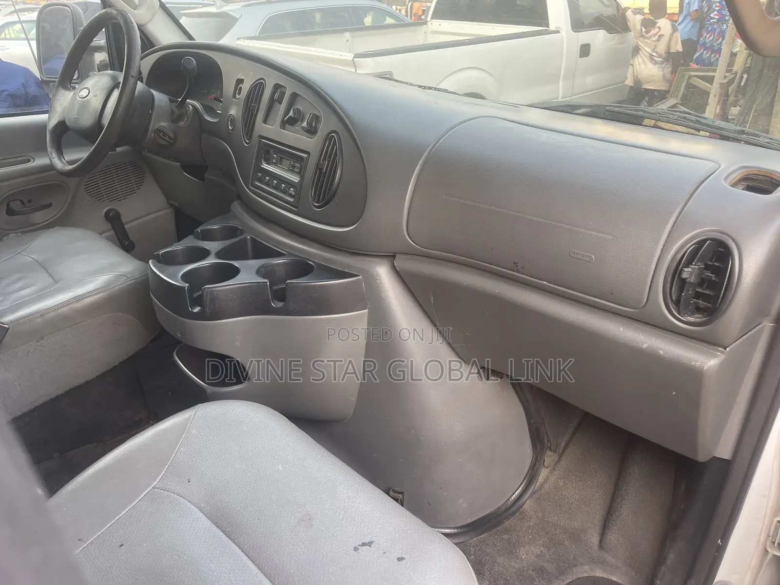 Ford E350 2004 White