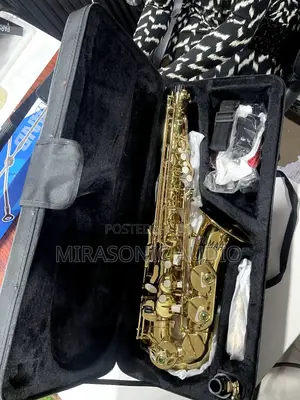 Yamaha Saxophone With Complete Accessories