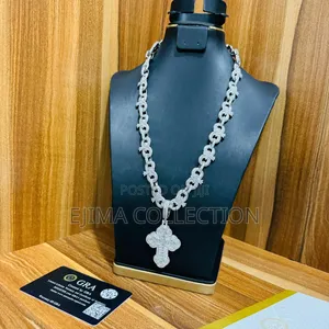 VVS Moissaniye Zircon Necklace With Pendant Comes With GRA