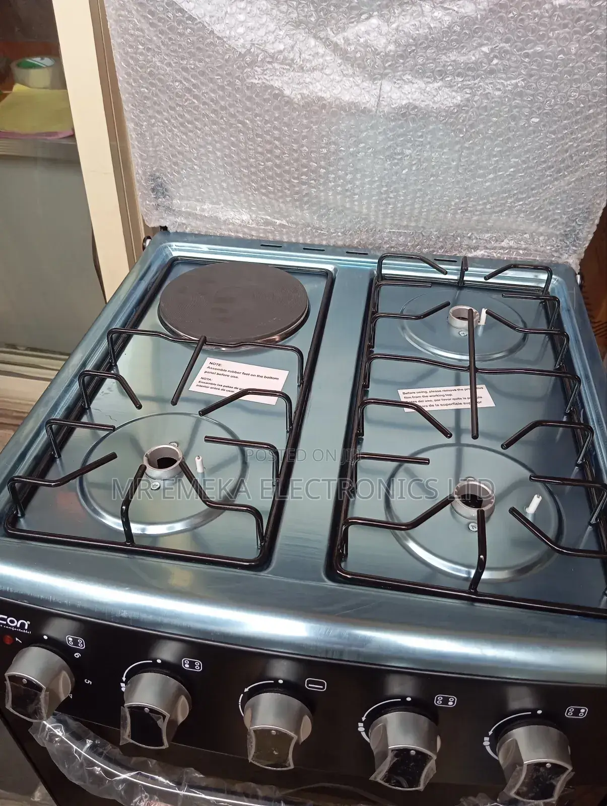 Boscon Gas Cooker Automatic