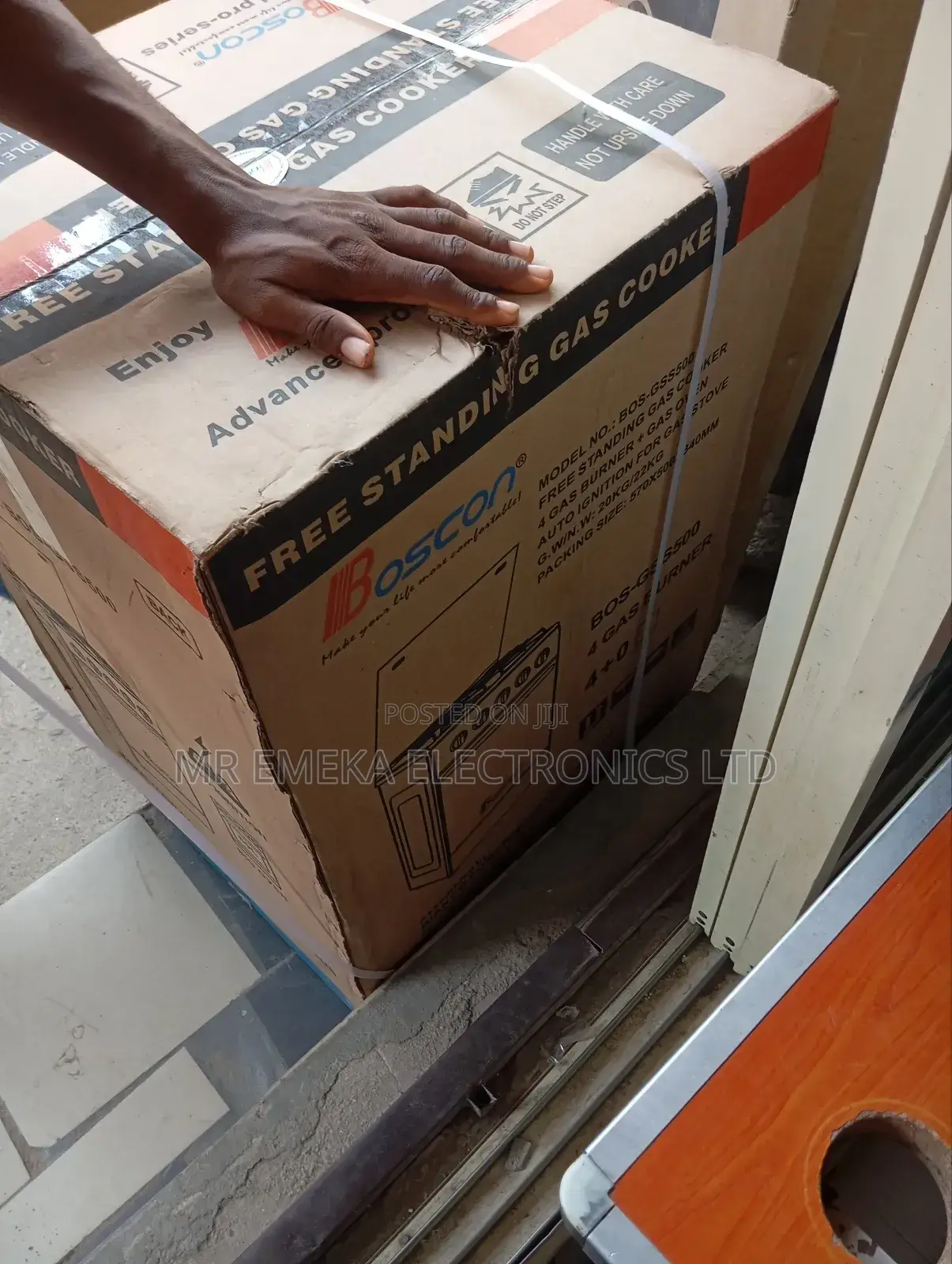 Boscon Gas Cooker Automatic