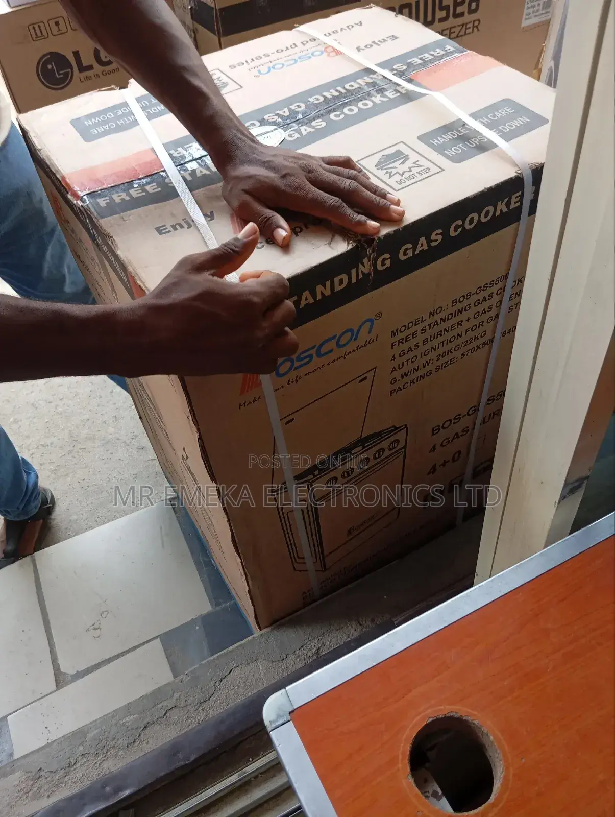 Boscon Gas Cooker Automatic